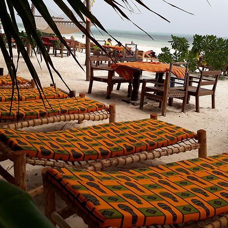 Sipano Beach Lodge Kiwengwa  Esterno foto